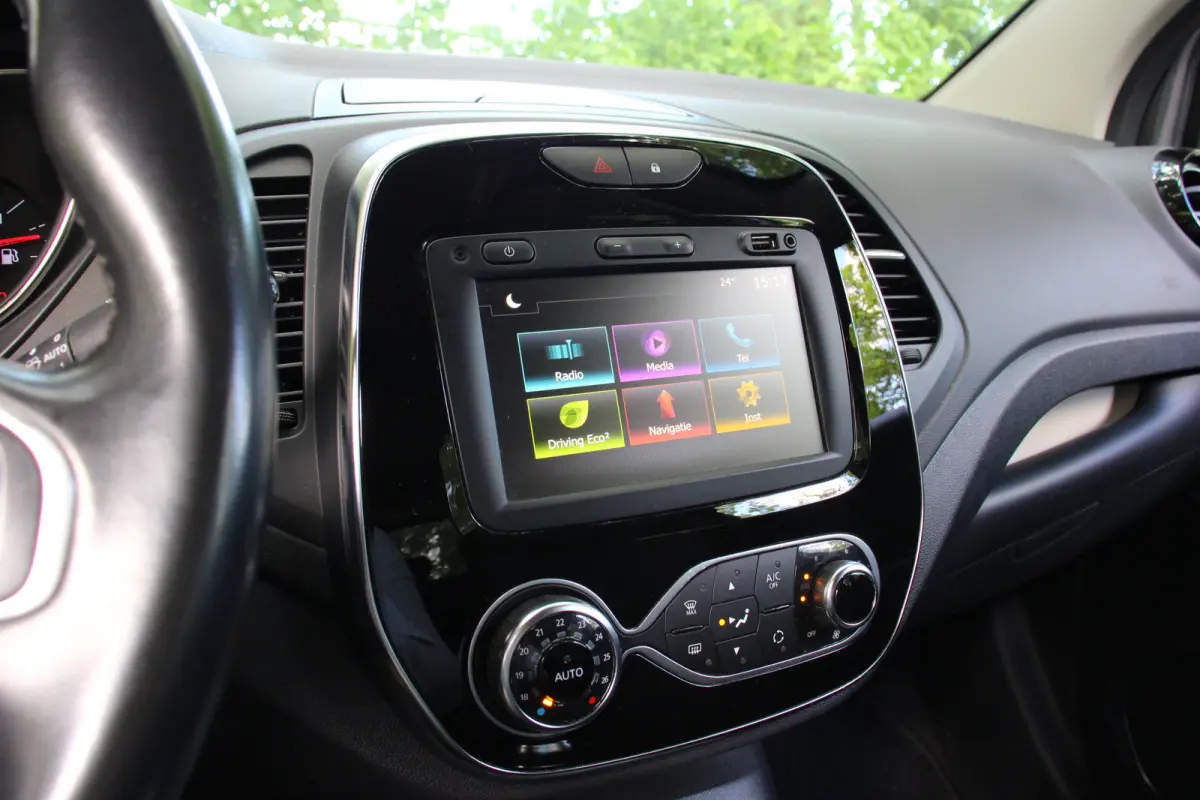 0.9 TCe Intens | TREKHAAK | ALL SEASON | NAVI | CLIMATE CONTROL | PARK SENSOR ACHTER | 17'' LMV