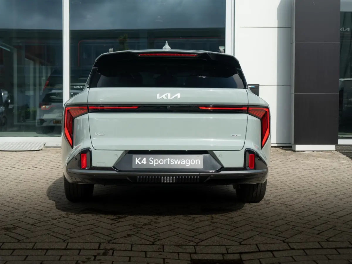 Sportswagon 1.0 T-GDi MHEV GT-Line Launch Edition (pano) | Actieprijs* | OP VOORRAAD | Navi. | Clima. | Glazen Schuif-/Kanteldak | Adapt. Cruise. | Dodehoekassistentie | Stoel&Stuur Verwarmi