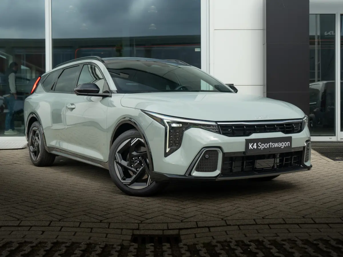Sportswagon 1.0 T-GDi MHEV GT-Line Launch Edition (pano) | Actieprijs* | OP VOORRAAD | Navi. | Clima. | Glazen Schuif-/Kanteldak | Adapt. Cruise. | Dodehoekassistentie | Stoel&Stuur Verwarmi