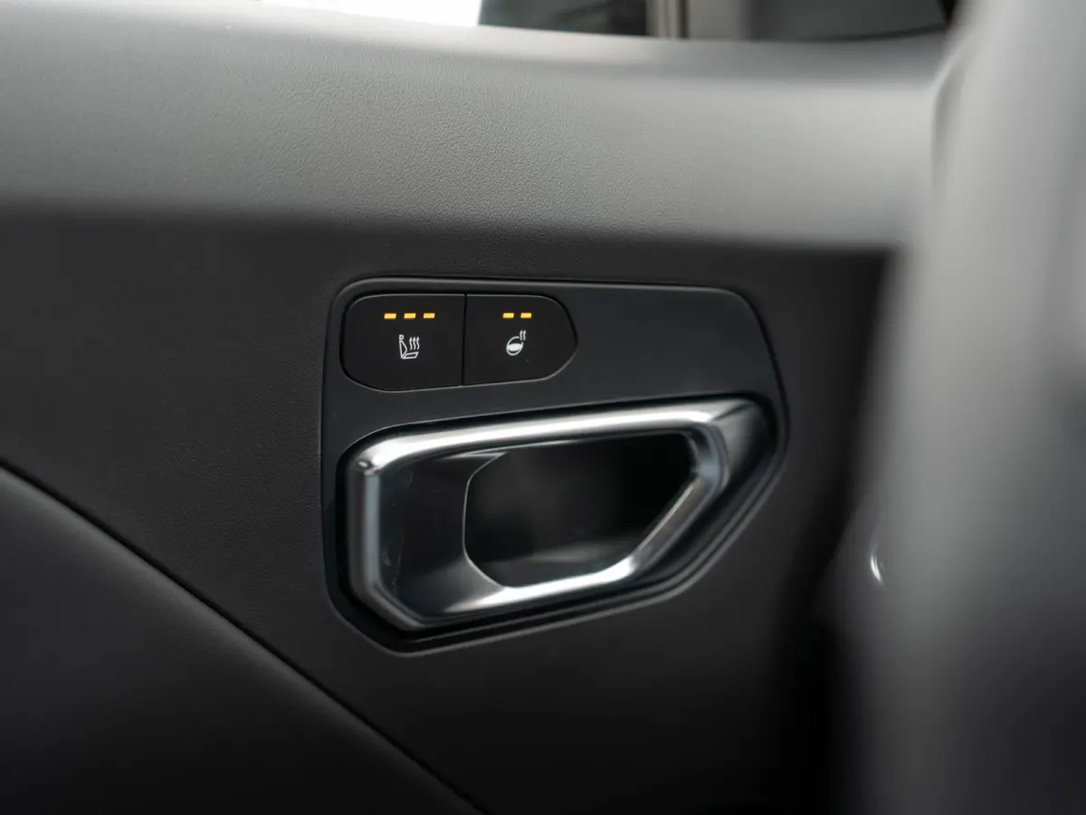 Sportswagon 1.0 T-GDi MHEV GT-Line Launch Edition (pano) | Actieprijs* | OP VOORRAAD | Navi. | Clima. | Glazen Schuif-/Kanteldak | Adapt. Cruise. | Dodehoekassistentie | Stoel&Stuur Verwarmi