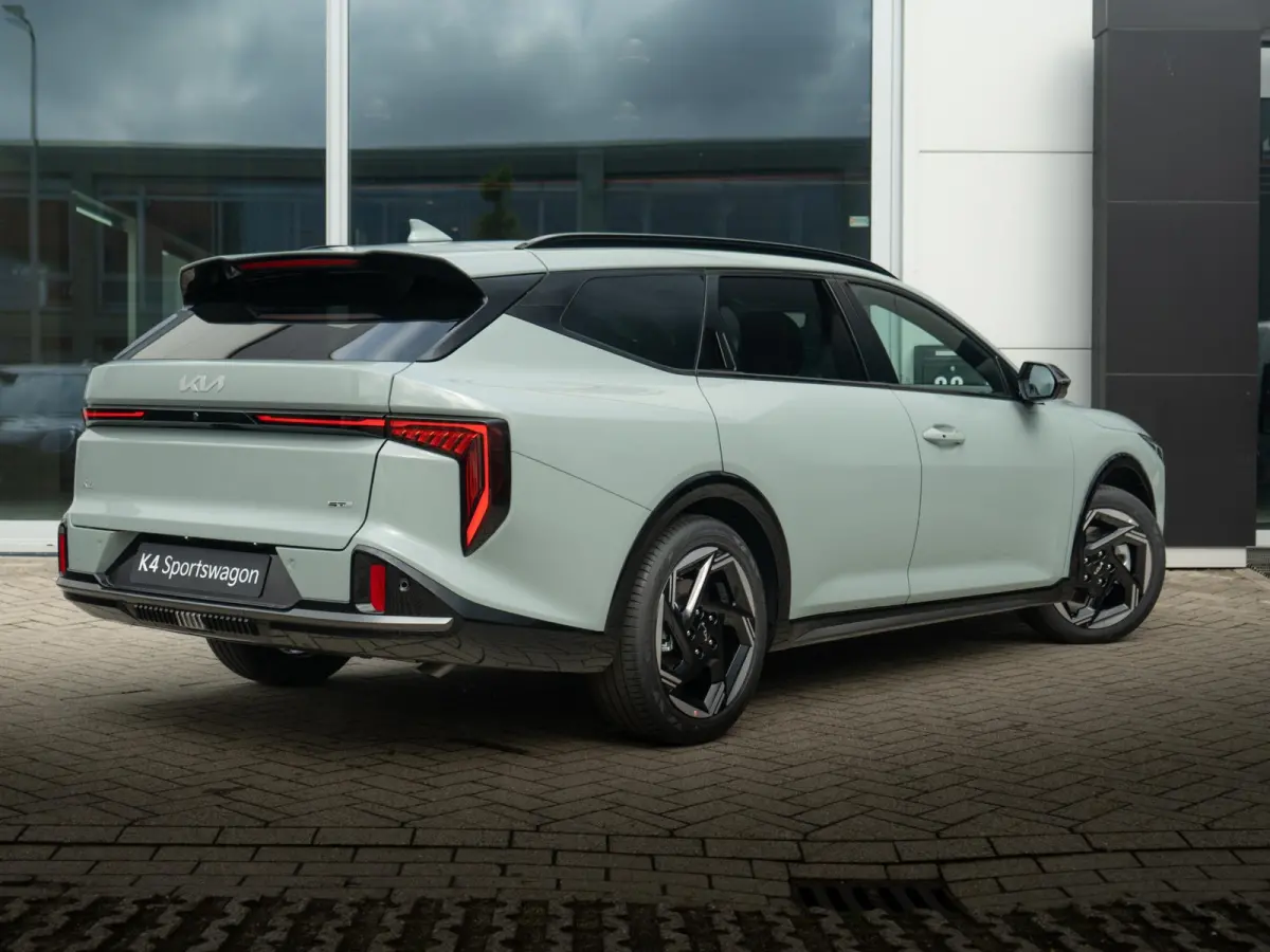 Sportswagon 1.0 T-GDi MHEV GT-Line Launch Edition (pano) | Actieprijs* | OP VOORRAAD | Navi. | Clima. | Glazen Schuif-/Kanteldak | Adapt. Cruise. | Dodehoekassistentie | Stoel&Stuur Verwarmi