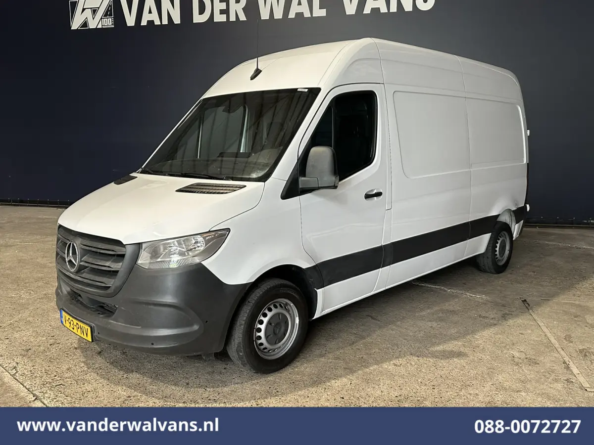 314 CDI 143pk L2H2 Euro6 Airco | Camera | Apple Carplay | Android Auto Parkeersensoren, Bijrijdersbank
