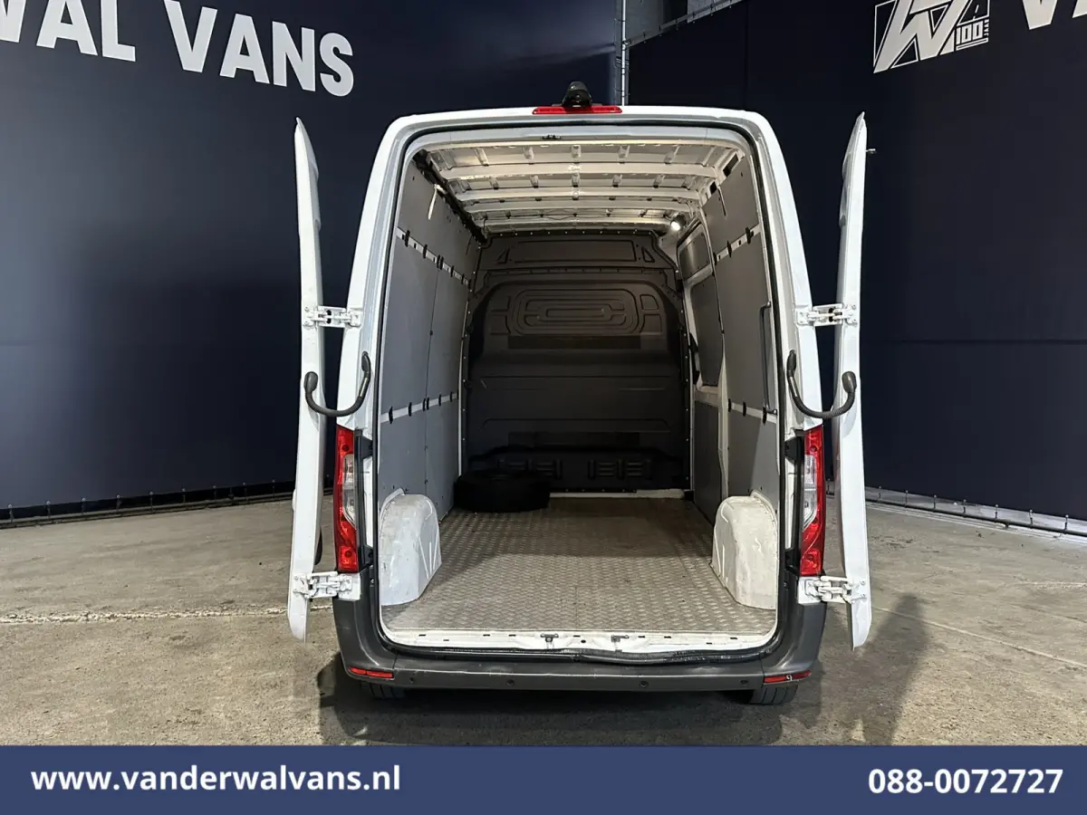 314 CDI 143pk L2H2 Euro6 Airco | Camera | Apple Carplay | Android Auto Parkeersensoren, Bijrijdersbank