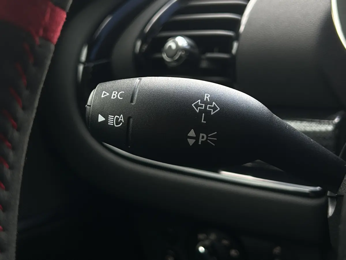 2.0 JCW ALL4 Chili 306pk | Pano | H&K Audio | Carplay | Camera | Navi