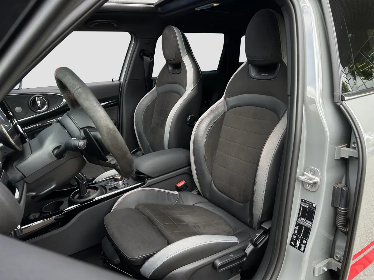 2.0 JCW ALL4 Chili 306pk | Pano | H&K Audio | Carplay | Camera | Navi