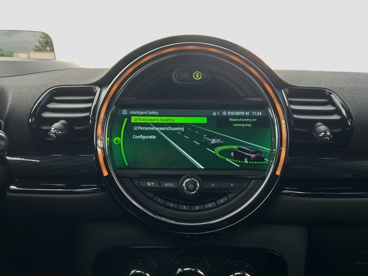 2.0 JCW ALL4 Chili 306pk | Pano | H&K Audio | Carplay | Camera | Navi