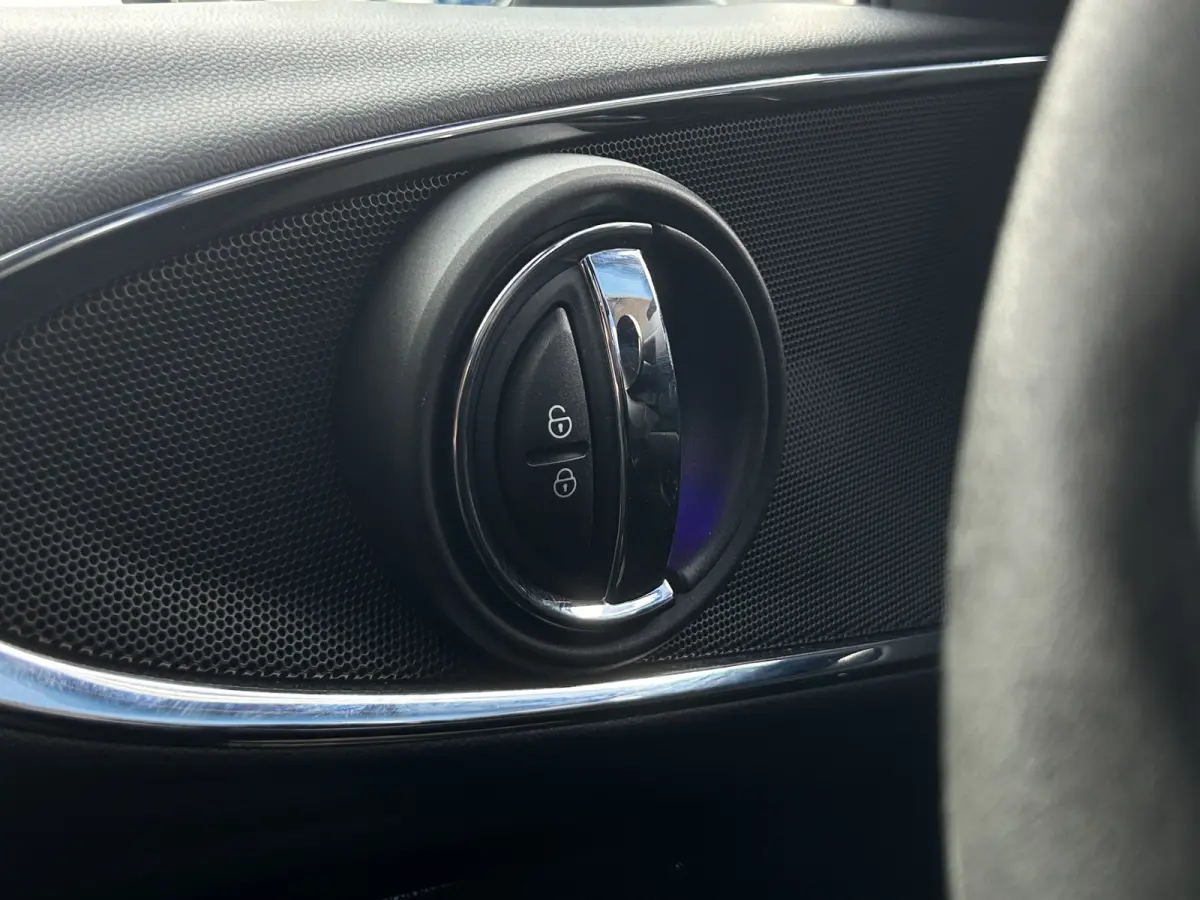 2.0 JCW ALL4 Chili 306pk | Pano | H&K Audio | Carplay | Camera | Navi