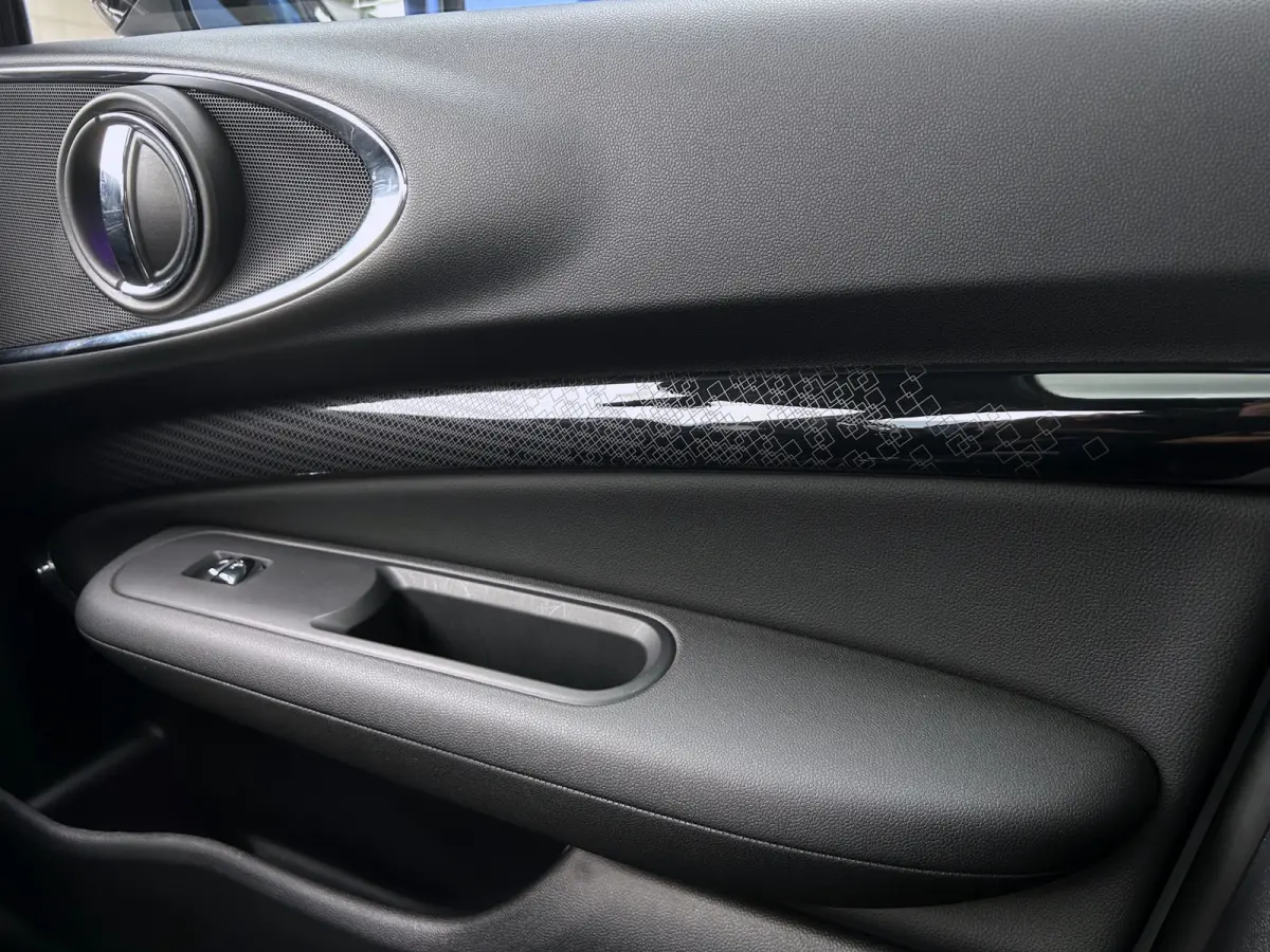 2.0 JCW ALL4 Chili 306pk | Pano | H&K Audio | Carplay | Camera | Navi