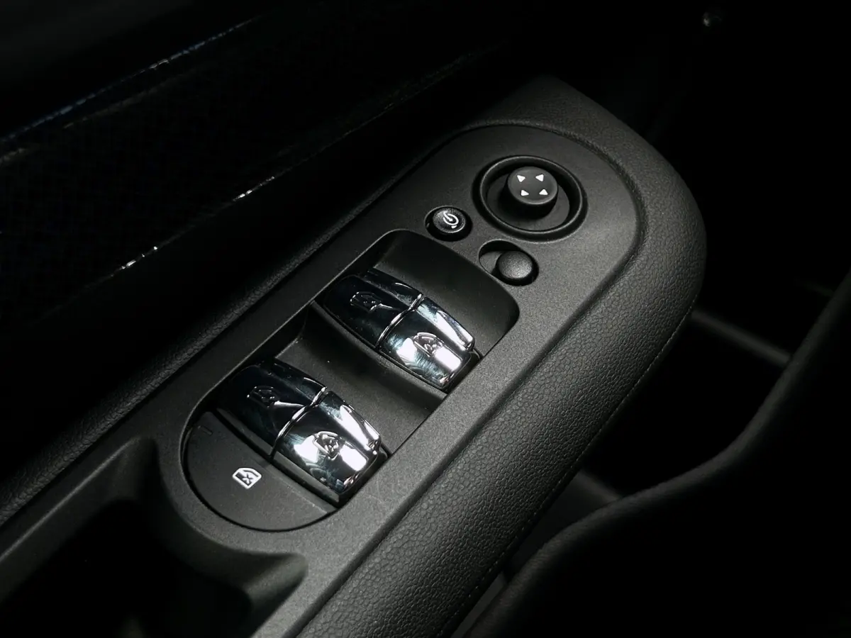 2.0 JCW ALL4 Chili 306pk | Pano | H&K Audio | Carplay | Camera | Navi