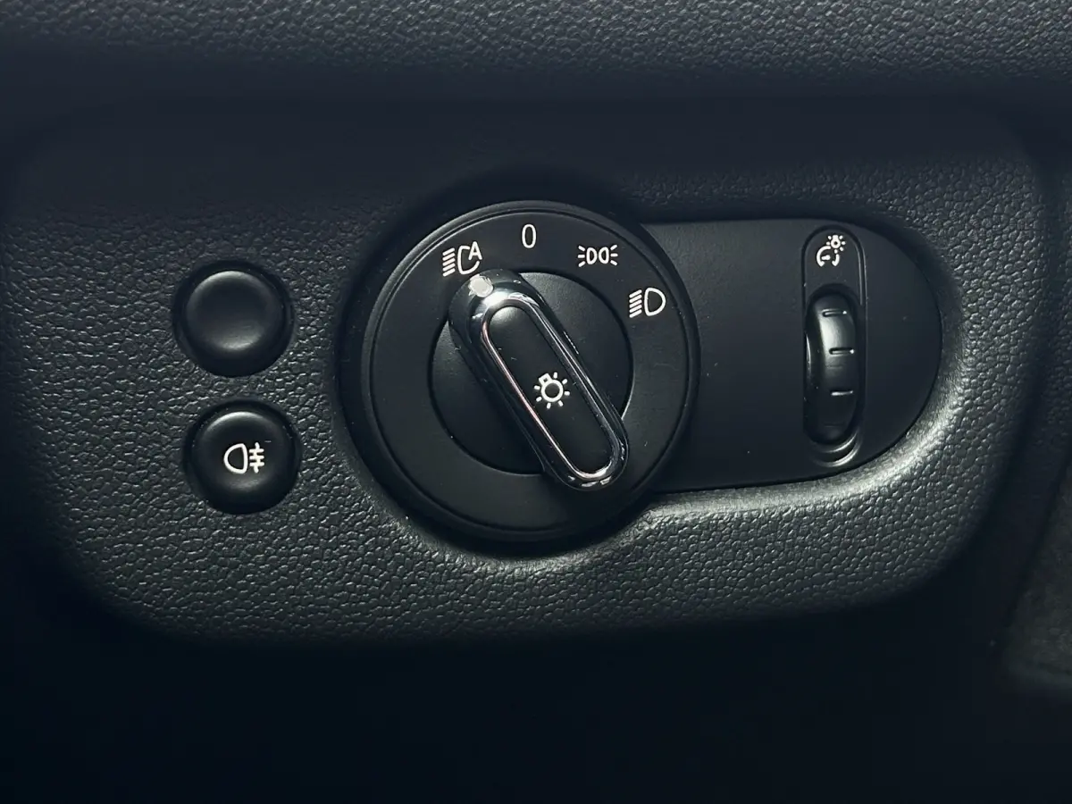 2.0 JCW ALL4 Chili 306pk | Pano | H&K Audio | Carplay | Camera | Navi