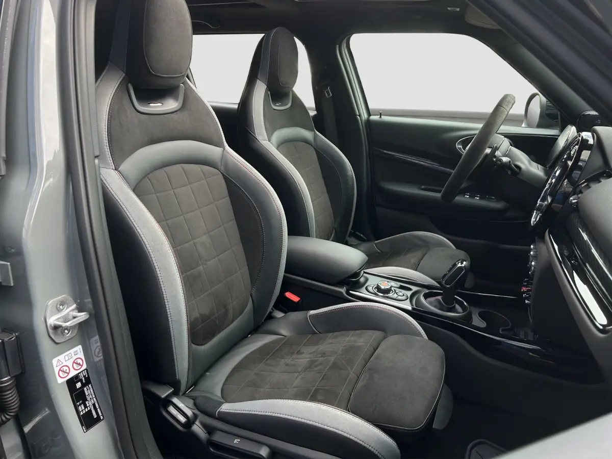 2.0 JCW ALL4 Chili 306pk | Pano | H&K Audio | Carplay | Camera | Navi