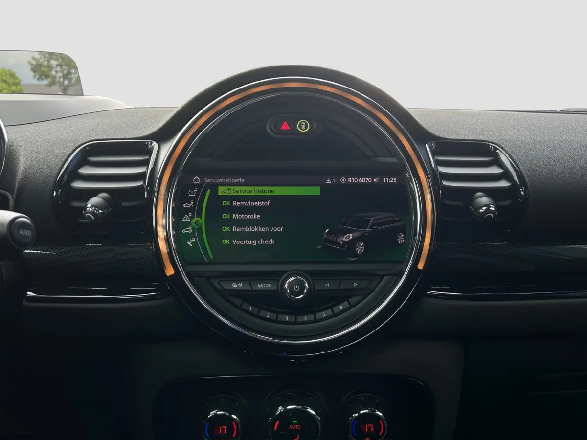 2.0 JCW ALL4 Chili 306pk | Pano | H&K Audio | Carplay | Camera | Navi