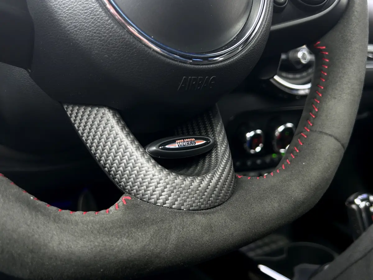 2.0 JCW ALL4 Chili 306pk | Pano | H&K Audio | Carplay | Camera | Navi