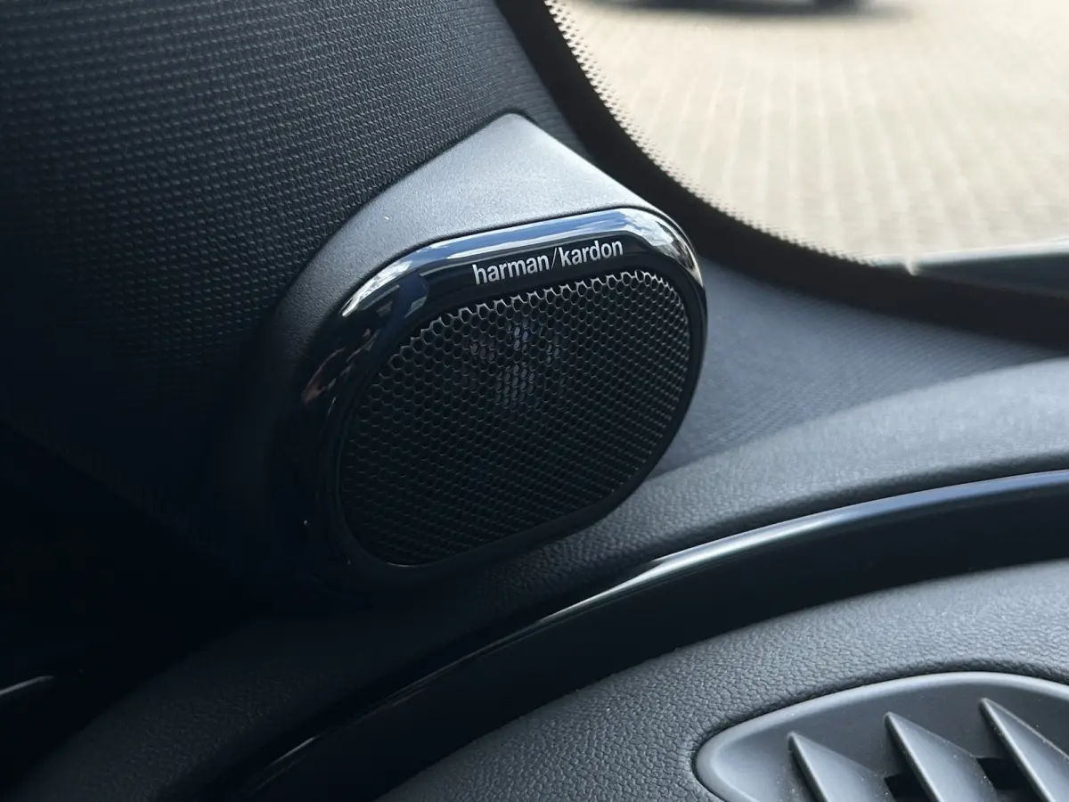 2.0 JCW ALL4 Chili 306pk | Pano | H&K Audio | Carplay | Camera | Navi