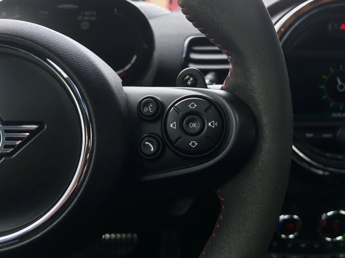 2.0 JCW ALL4 Chili 306pk | Pano | H&K Audio | Carplay | Camera | Navi