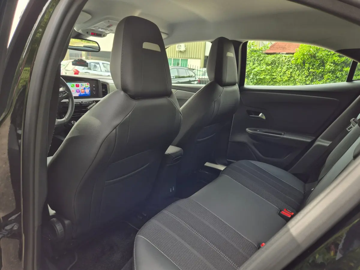 GS Line 50-kWh 11kw 95% SoH bl CarPlay 360* Camera Dealer onderhouden volle optielijst