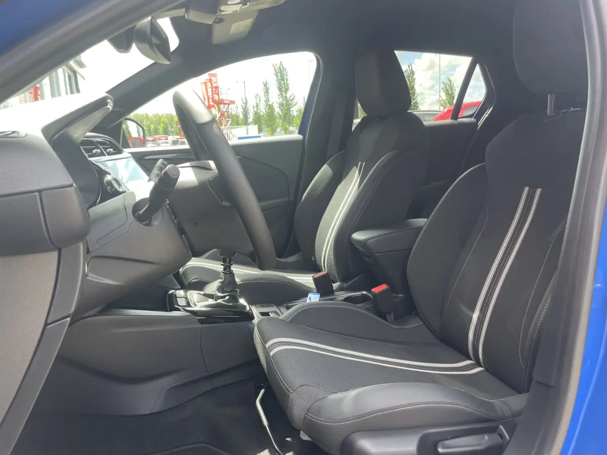 1.2 Turbo GS | Camera | Parkeersensoren voor en achter |