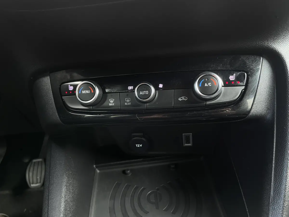 1.2 Turbo GS | Camera | Parkeersensoren voor en achter |