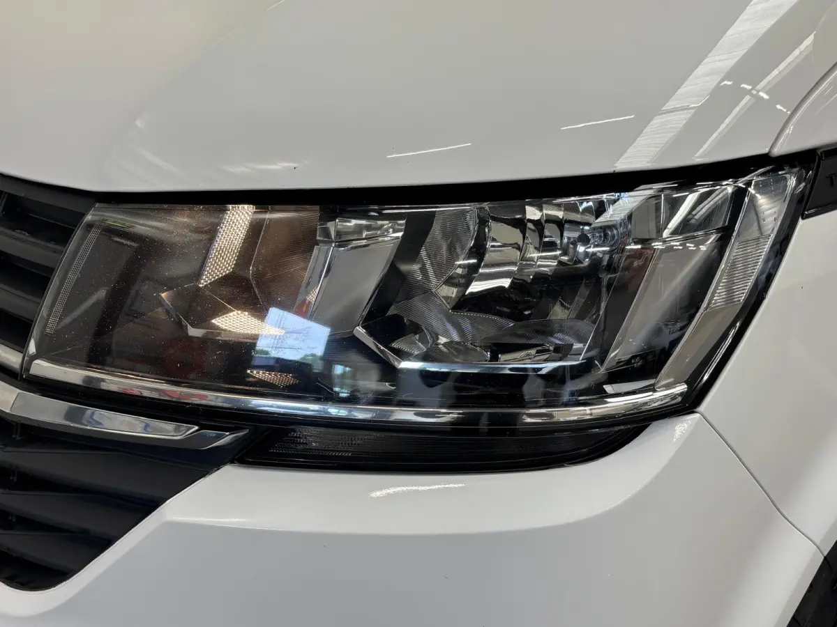 2.0 TDI L1H1 30 Comfortline Airco Cruise Control Apple Carplay Side-bars Licht Metalen velgen Verwarmbare voorstoelen