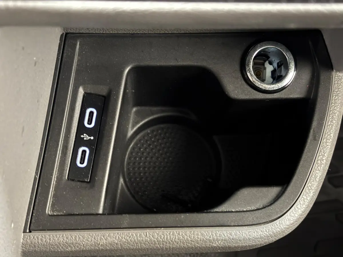 2.0 TDI L1H1 30 Comfortline Airco Cruise Control Apple Carplay Side-bars Licht Metalen velgen Verwarmbare voorstoelen