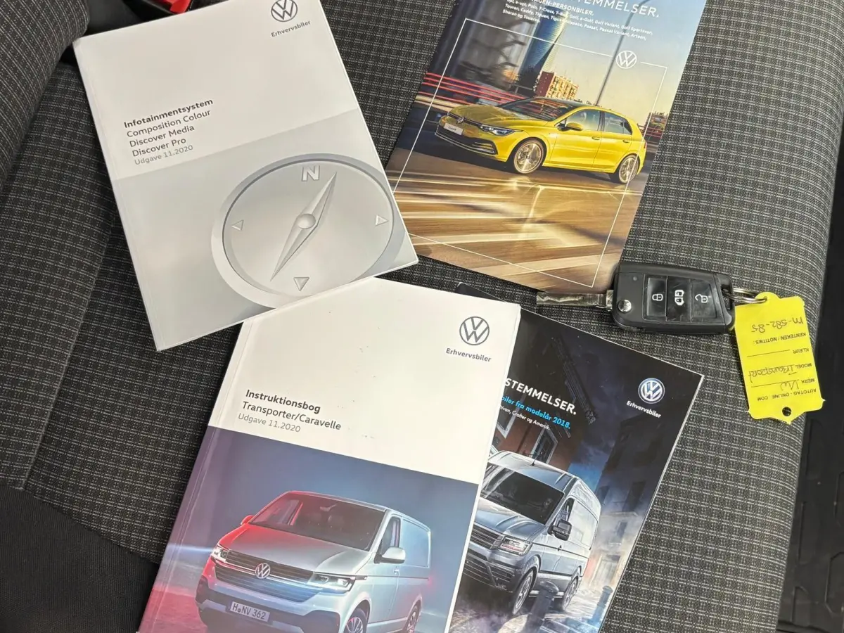 2.0 TDI L1H1 30 Comfortline Airco Cruise Control Apple Carplay Side-bars Licht Metalen velgen Verwarmbare voorstoelen