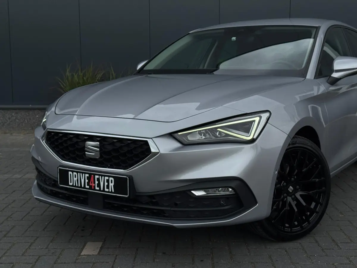 Hatchback 1.0 eTSI Style | Automaat | Camera | Zeer zuinig
