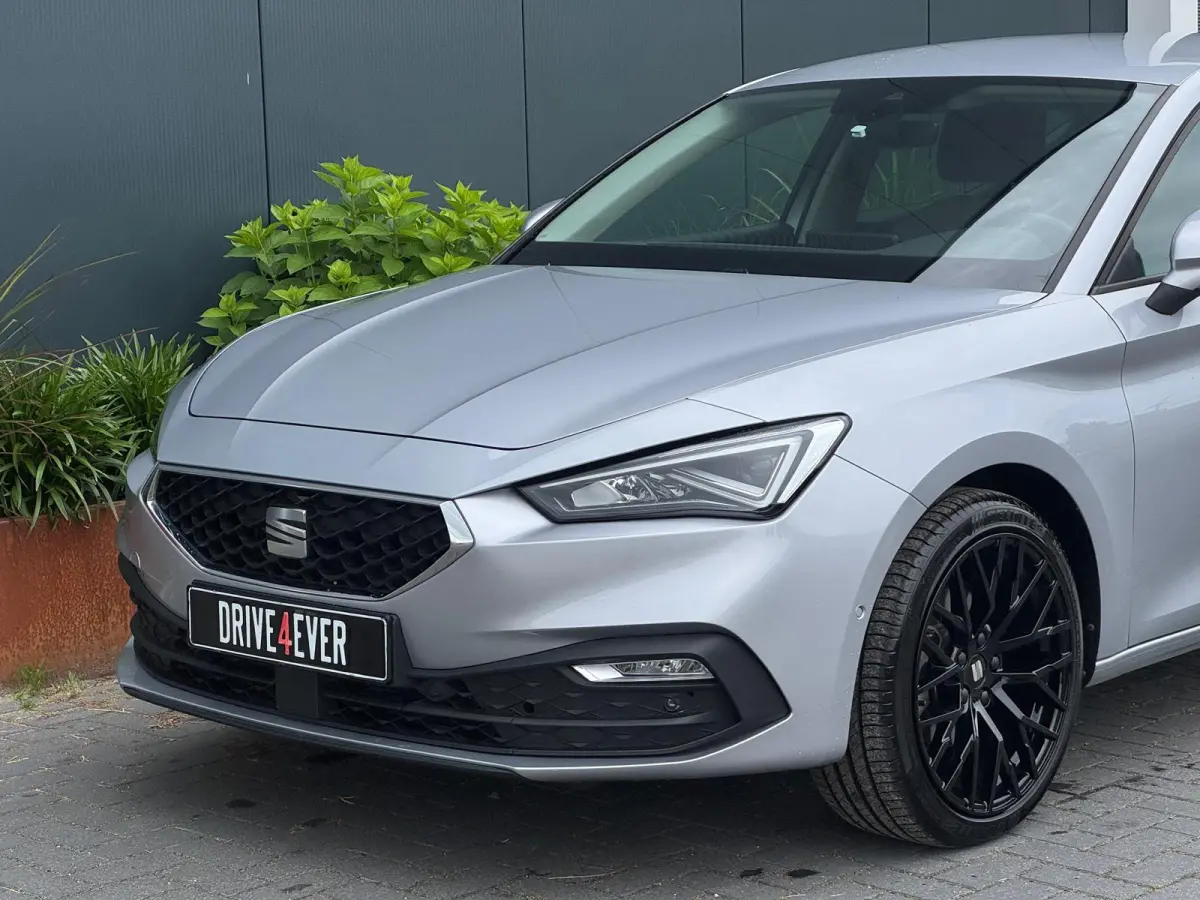 Hatchback 1.0 eTSI Style | Automaat | Camera | Zeer zuinig