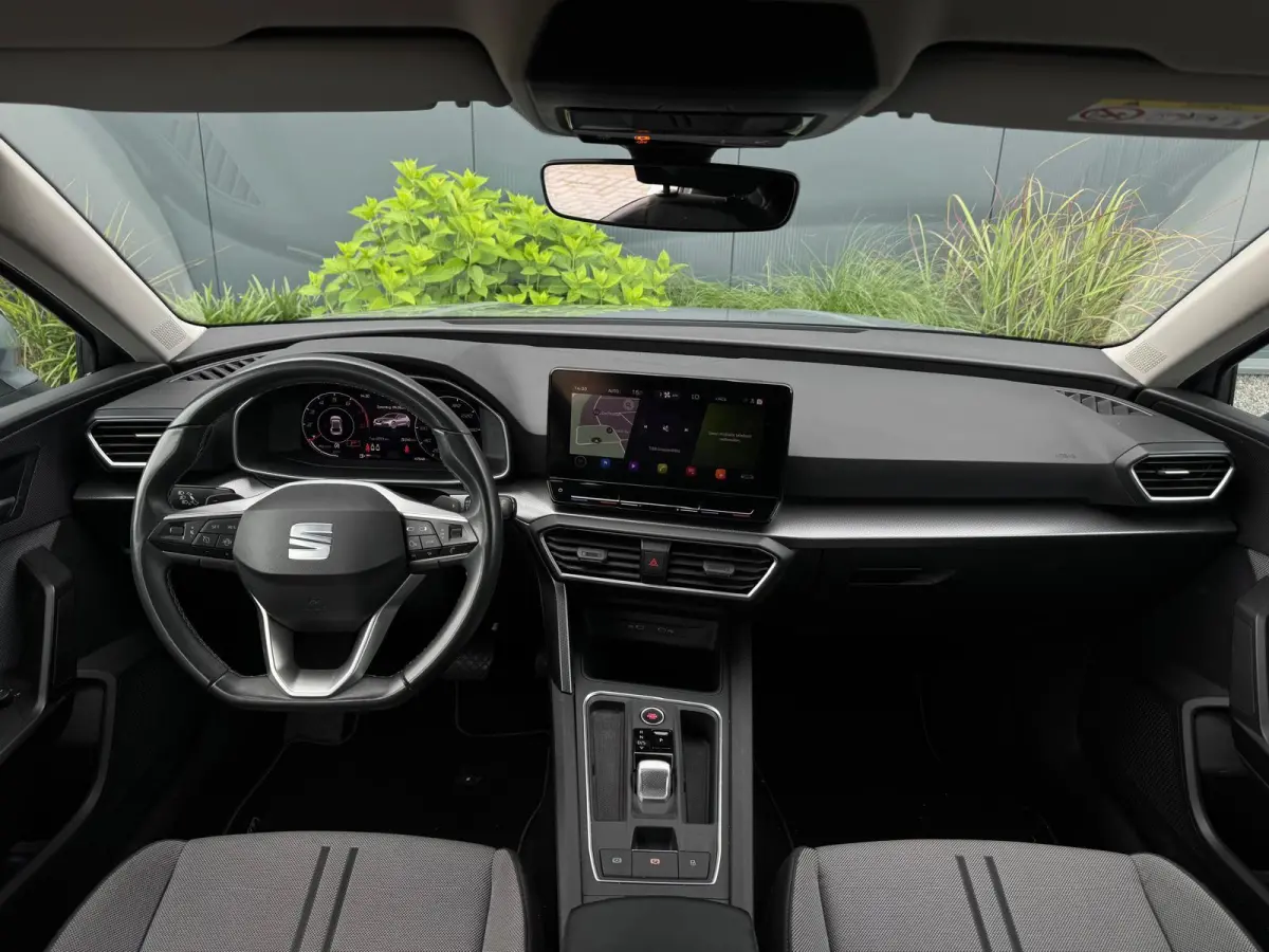 Hatchback 1.0 eTSI Style | Automaat | Camera | Zeer zuinig