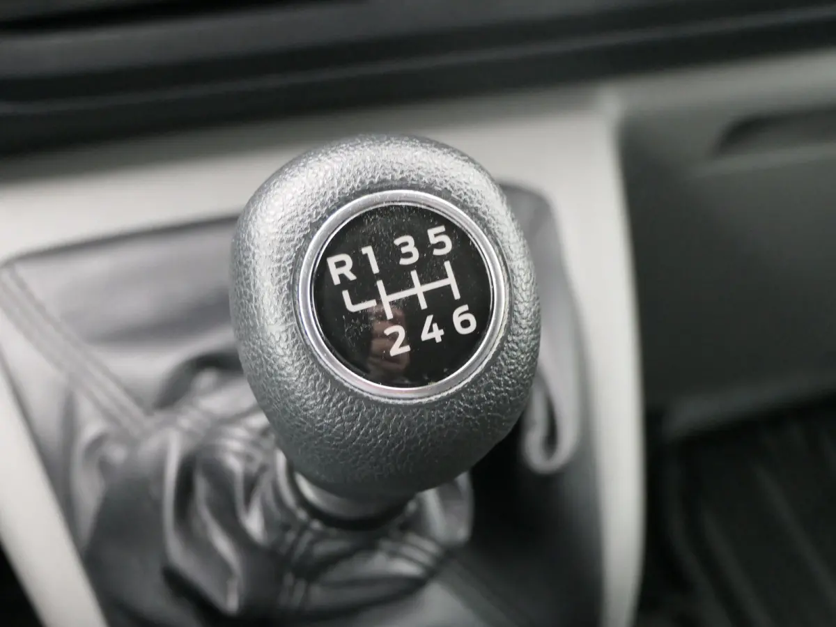 300 2.0 TDCI L2H1 Trend | CarPlay/Android Auto | Cruise Control | Parkeersensoren | Camera | Verwarmde Voorruit