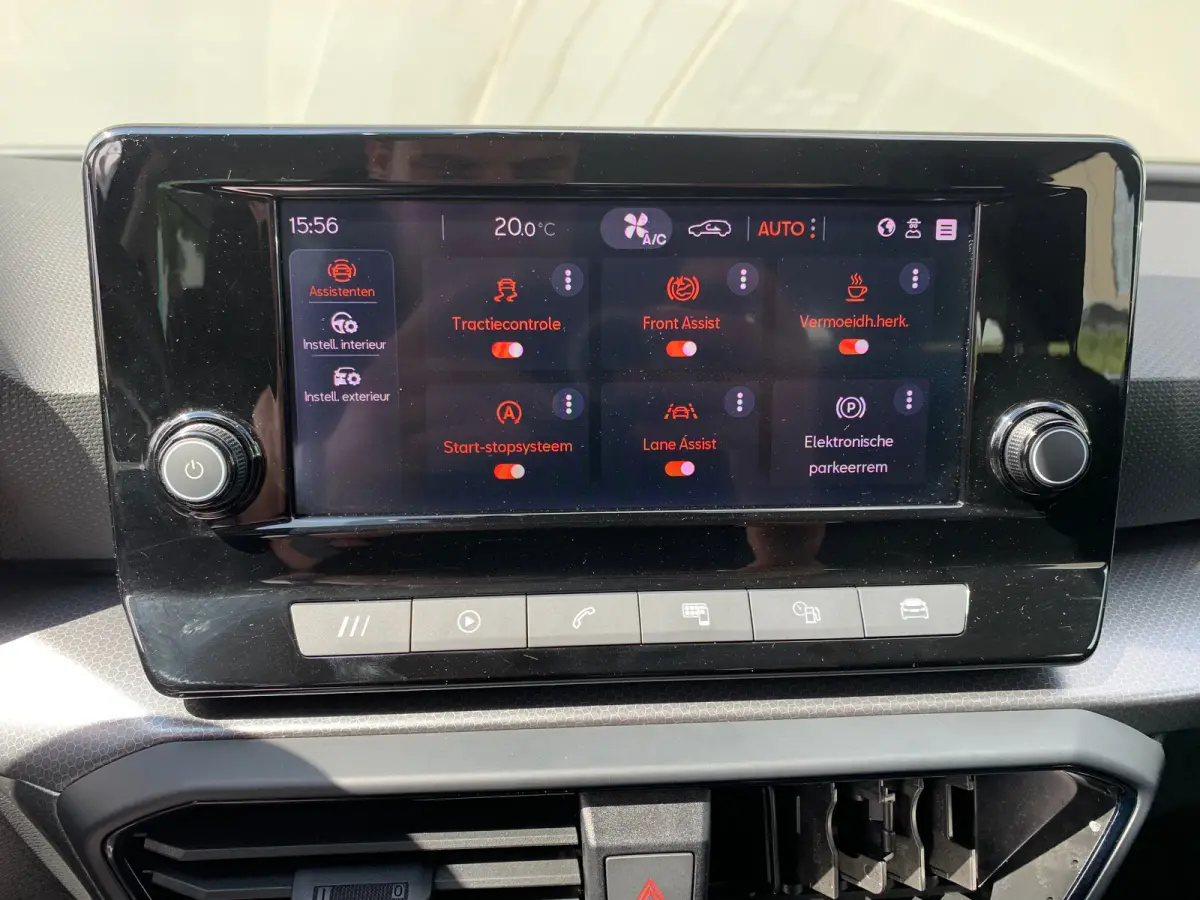 1.0 TSI Reference Airco | AppleCarplay/ Android Auto | All-seasonbanden | Cruise Control | DAB | LED | LMV 16" |