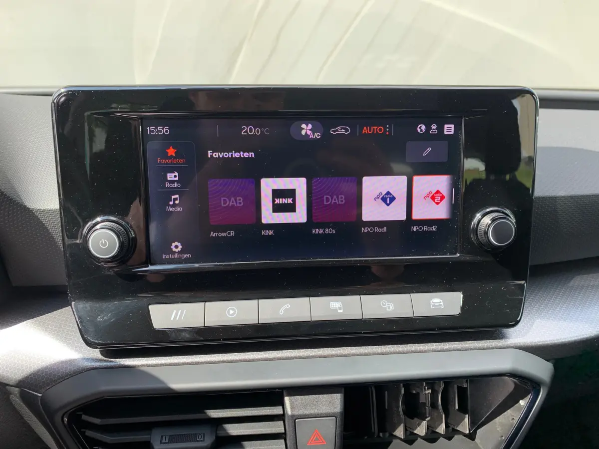 1.0 TSI Reference Airco | AppleCarplay/ Android Auto | All-seasonbanden | Cruise Control | DAB | LED | LMV 16" |