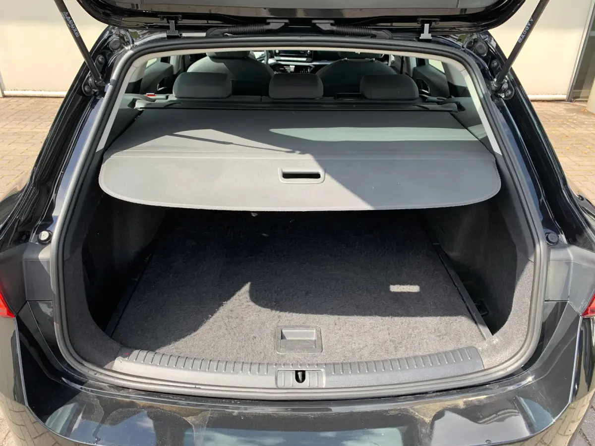 1.0 TSI Reference Airco | AppleCarplay/ Android Auto | All-seasonbanden | Cruise Control | DAB | LED | LMV 16" |