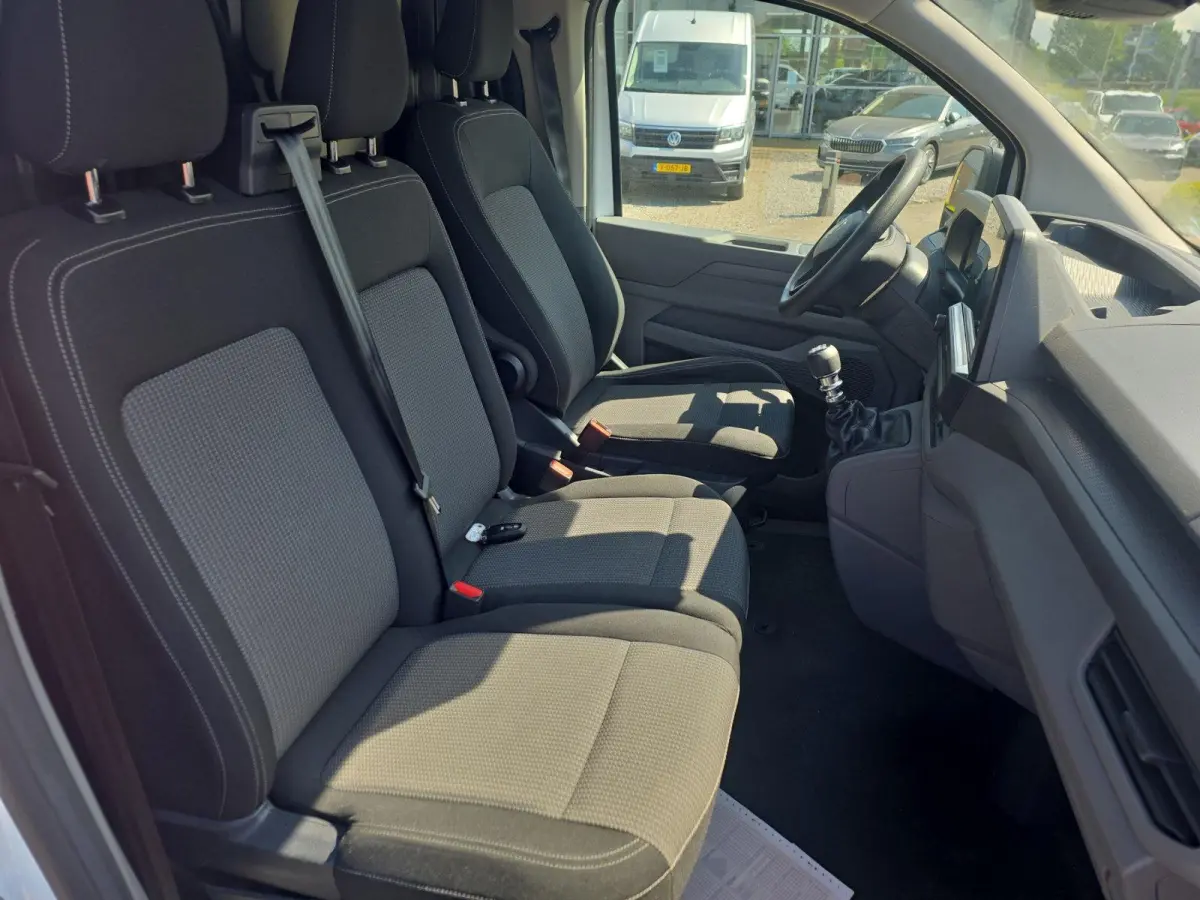 2.0 TDI L2H1 30 | Airco | Trekhaakvoorbereiding | Achterdeuren |
