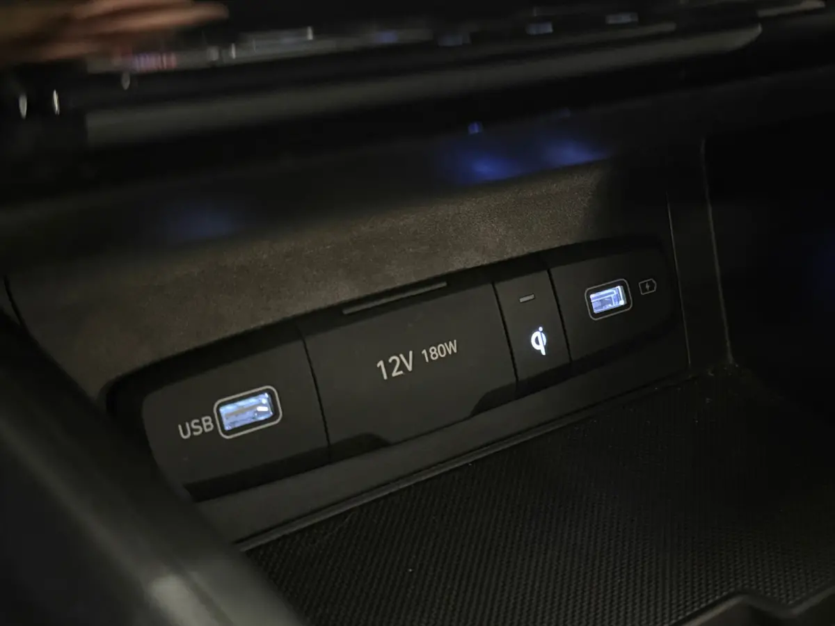 1.6 Plug-in Hybrid 265pk Vierwielaandrijving Automaat | Trekhaak | Camera| Adaptive Cruise | Lane assist