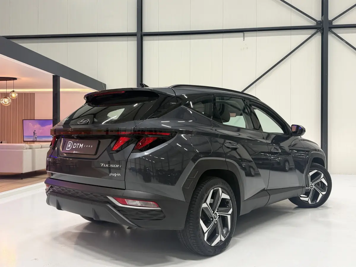 1.6 Plug-in Hybrid 265pk Vierwielaandrijving Automaat | Trekhaak | Camera| Adaptive Cruise | Lane assist