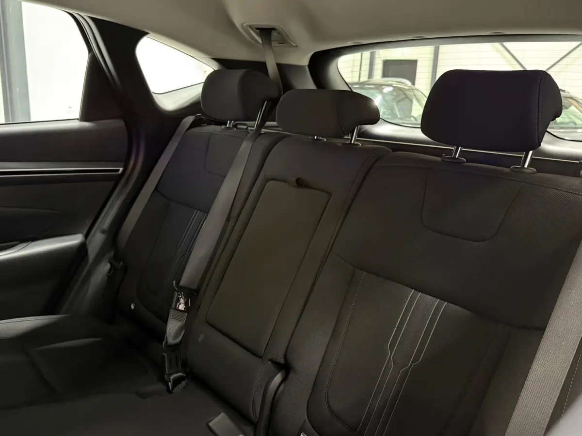 1.6 Plug-in Hybrid 265pk Vierwielaandrijving Automaat | Trekhaak | Camera| Adaptive Cruise | Lane assist