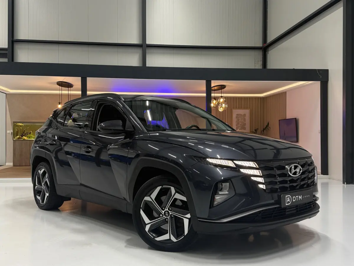1.6 Plug-in Hybrid 265pk Vierwielaandrijving Automaat | Trekhaak | Camera| Adaptive Cruise | Lane assist