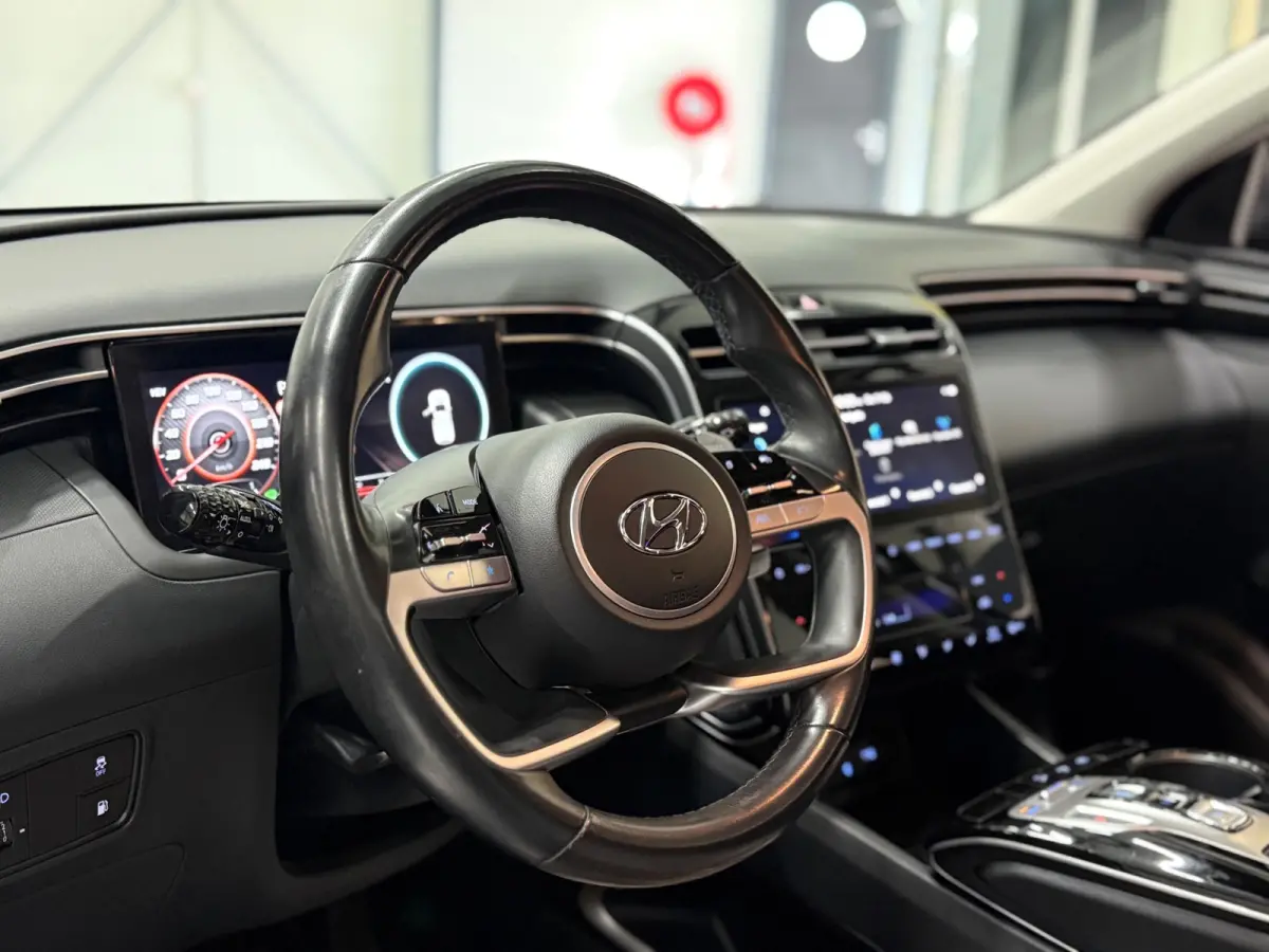 1.6 Plug-in Hybrid 265pk Vierwielaandrijving Automaat | Trekhaak | Camera| Adaptive Cruise | Lane assist