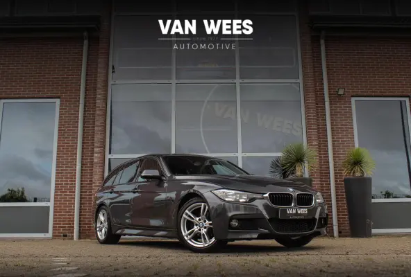 318i Centennial Executive M-sport | 2e eigenaar | HiFi audio | Navigatie | Bluetooth | Climate control | M-sportstuur | Cruise control | PDC | 18 inch | Trekhaak
