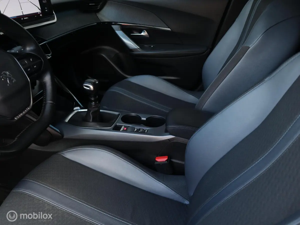 1.2 PT Allure Navi|Camera|3D Cockpit|LED|1/2Leer|Carplay|DonkerGlas