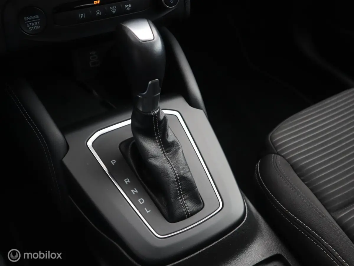 EcoBoost 155 PK Hybrid MHEV AUTOMAAT (FACELIFT MODEL) Titanium X Navi|Trekhaak|LED|Camera|DAB|DonkerGlas|17"LMV