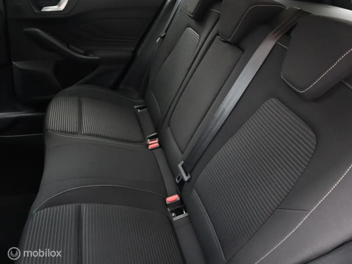EcoBoost 155 PK Hybrid MHEV AUTOMAAT (FACELIFT MODEL) Titanium X Navi|Trekhaak|LED|Camera|DAB|DonkerGlas|17"LMV
