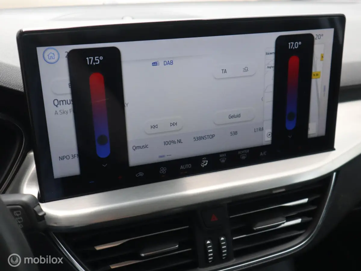 EcoBoost 155 PK Hybrid MHEV AUTOMAAT (FACELIFT MODEL) Titanium X Navi|Trekhaak|LED|Camera|DAB|DonkerGlas|17"LMV