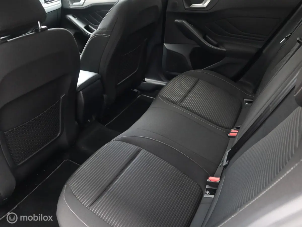 EcoBoost 155 PK Hybrid MHEV AUTOMAAT (FACELIFT MODEL) Titanium X Navi|Trekhaak|LED|Camera|DAB|DonkerGlas|17"LMV
