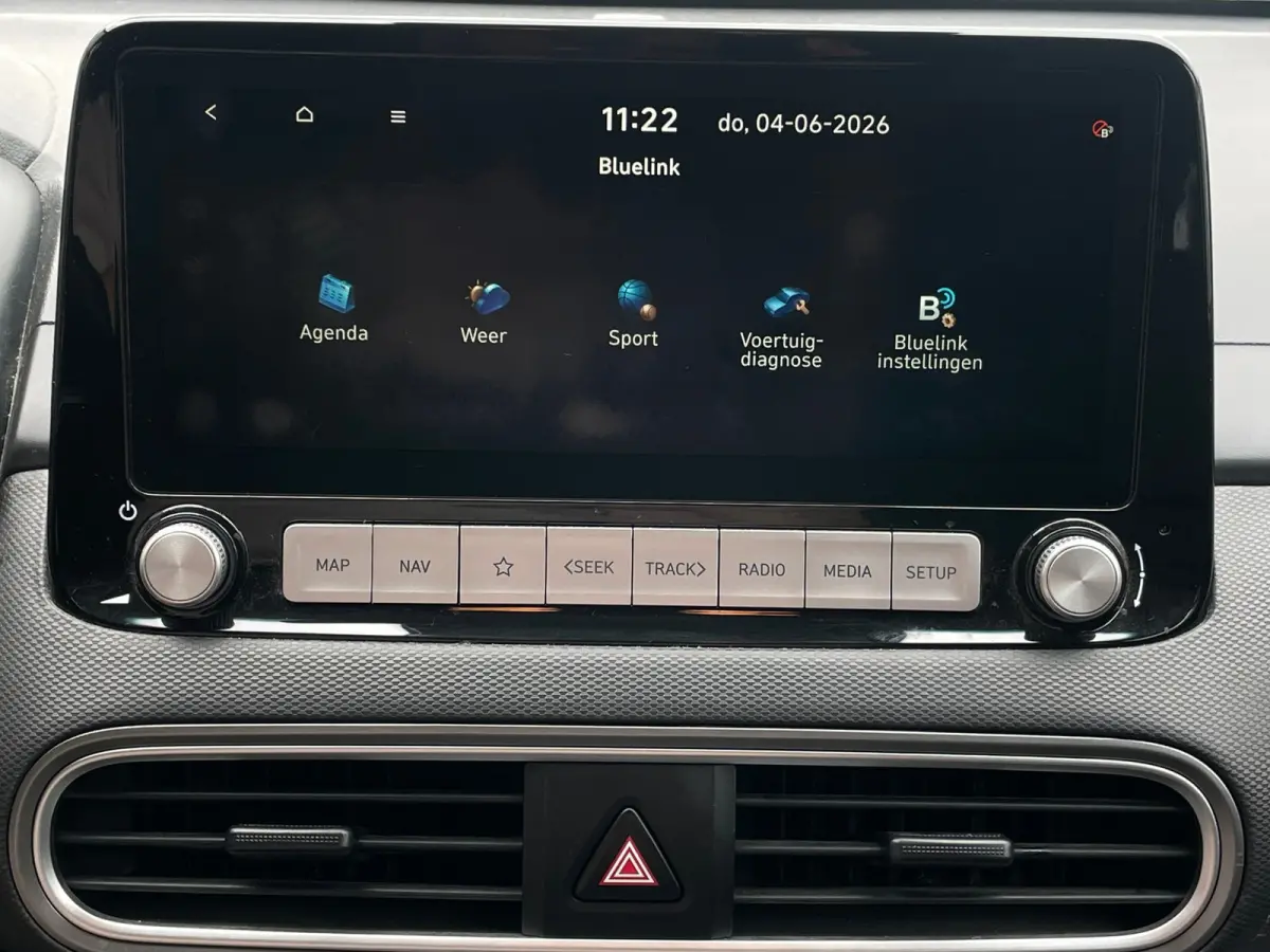EV Premium 64 kWh SOH100%|1E EIG DEALEROND|STOEL.VRM+VERKOELING|LEER|KEYLESSGO|HEADUP|STUUR.VRM|LANE ASS|ADAPT.CRUISE