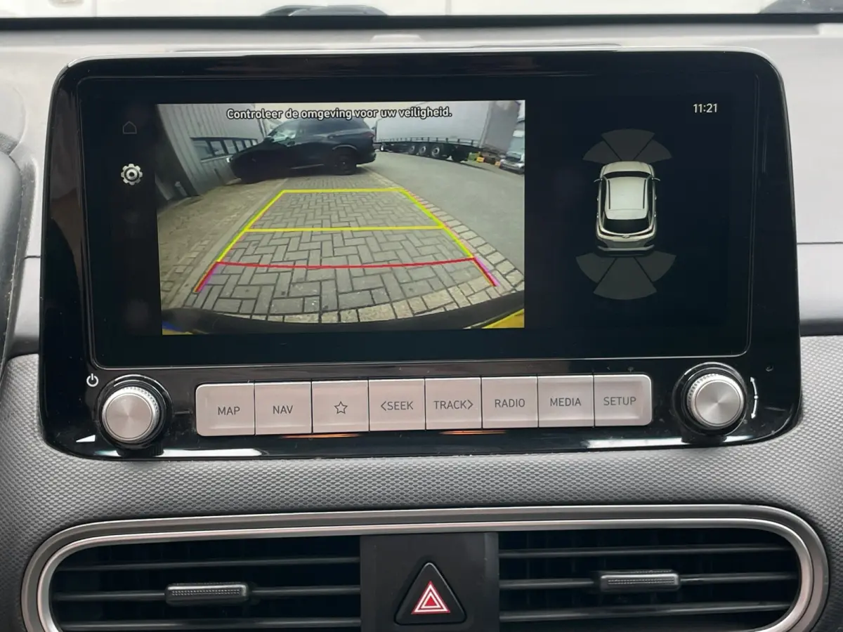 EV Premium 64 kWh SOH100%|1E EIG DEALEROND|STOEL.VRM+VERKOELING|LEER|KEYLESSGO|HEADUP|STUUR.VRM|LANE ASS|ADAPT.CRUISE