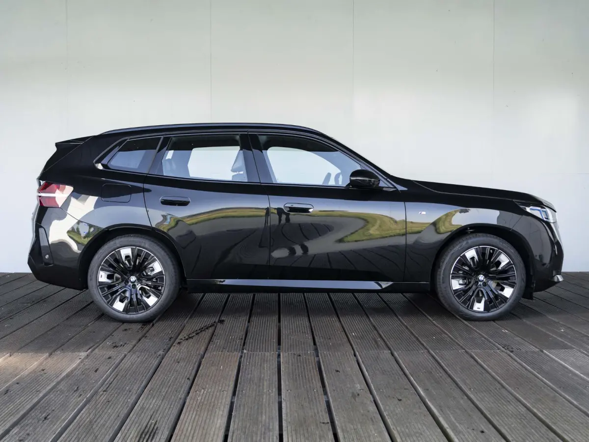 xDrive30e | M Sportpakket | Premium Pack | Comfort Access | 20 inch | Trekhaak | Glazen panoramadak | Harman Kardon