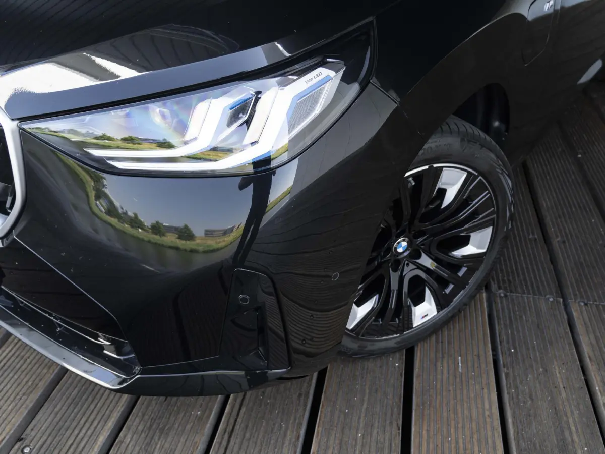xDrive30e | M Sportpakket | Premium Pack | Comfort Access | 20 inch | Trekhaak | Glazen panoramadak | Harman Kardon