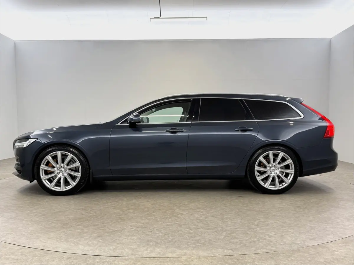 2.0 T5 90th Anniversary Edition | LPG | Virtual | Camera | Carplay | Trekhaak | Cruise | NAP