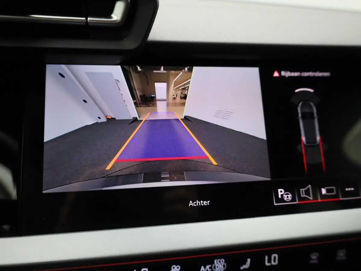 40 TFSI e S edition 204 PK | Adaptive cruise control | Navigatie | Sonos | Climate control | Achteruitrijcamera | Head-up display | Stoelverwarming | Optiekpakket zwart plus | Ledkoplampen |